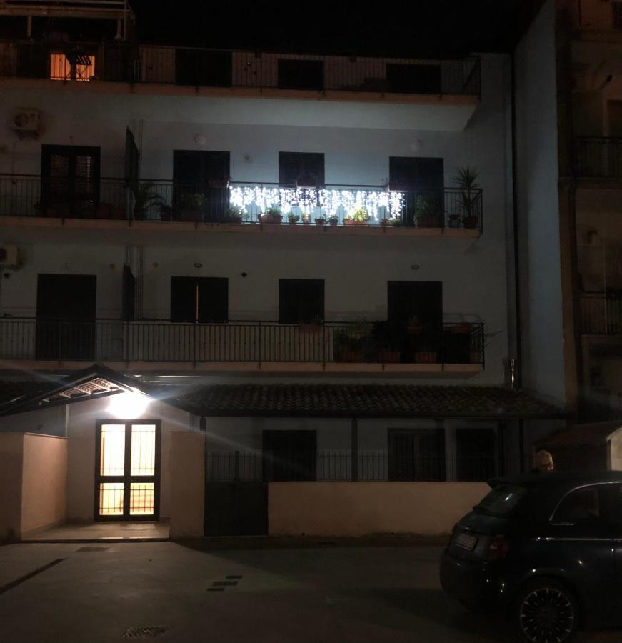 Il Giardino Della Reggia Bed & Breakfast Касерта Екстериор снимка