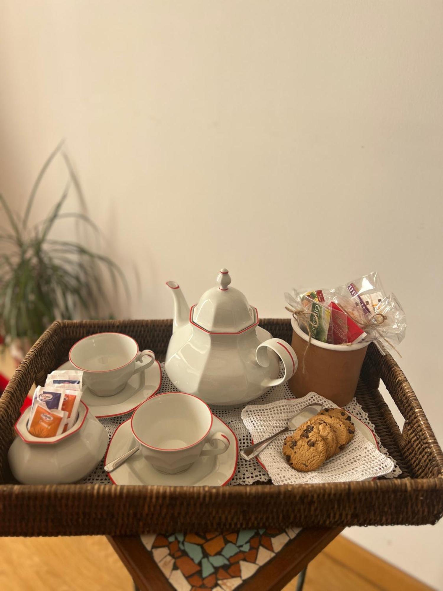 Il Giardino Della Reggia Bed & Breakfast Касерта Екстериор снимка